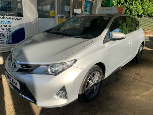Toyota Auris  1.6 V-Matic Icon Plus Euro 5 5dr