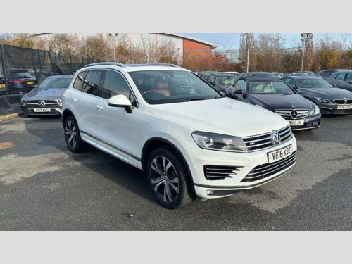 Volkswagen Touareg  3.0 TDI V6 BlueMotion Tech R-Line Tiptronic 4WD Euro 6 (s/s) 5dr