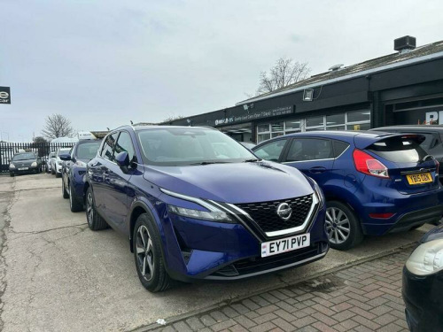 Nissan Qashqai  1.3 DIG-T MHEV N-Connecta XTRON Euro 6 (s/s) 5dr