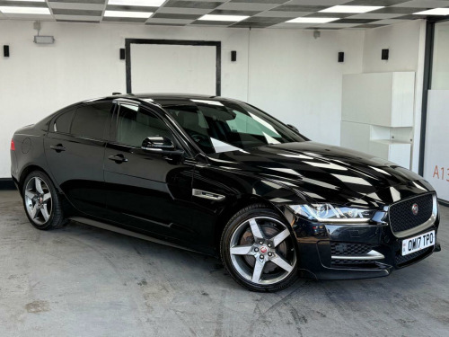 Jaguar XE  2.0d R-Sport Saloon 4dr Diesel Auto AWD Euro 6 (s/s) (240 ps)