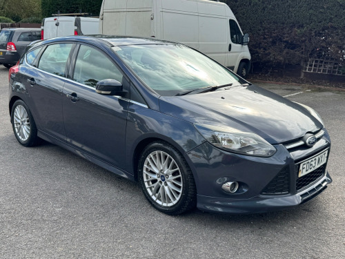 Ford Focus  1.0T EcoBoost Zetec S Hatchback 5dr Petrol Manual Euro 5 (s/s) (125 ps)