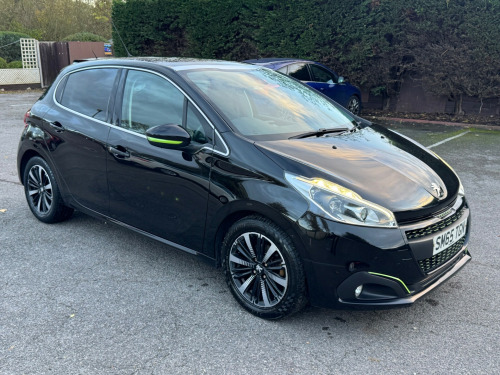 Peugeot 208  1.2 PureTech Allure Hatchback 5dr Petrol Manual Euro 6 (82 ps)