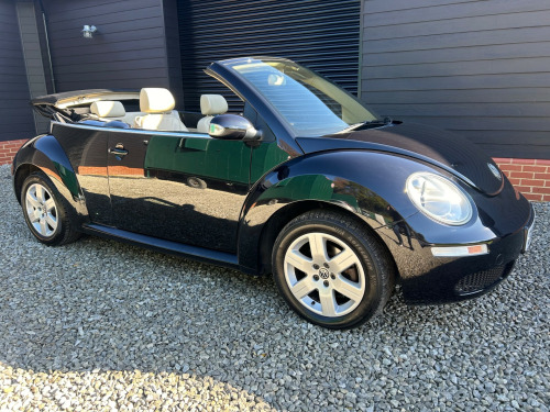 Volkswagen Beetle  1.6 Luna 2dr