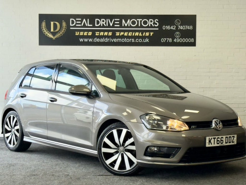 Volkswagen Golf  2.0 TDI BlueMotion Tech R-Line Edition Hatchback 5