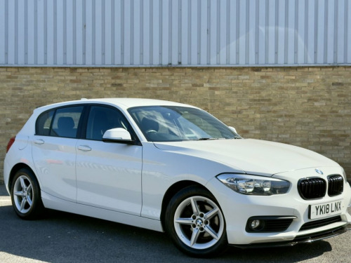 BMW 1 Series  1.5 118i SE Hatchback 5dr Petrol Auto Euro 6 (s/s)