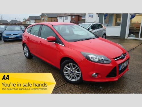 Ford Focus  1.0T EcoBoost Titanium Euro 5 (s/s) 5dr