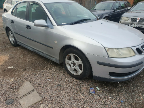 Saab 9-3  LINEAR T 4-Door