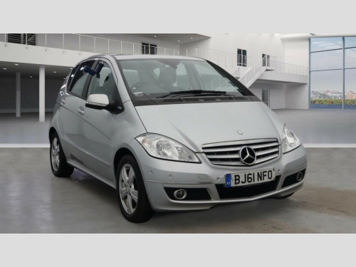 Mercedes-Benz A-Class A160 A160 BLUEEFFICIENCY AVANTGARDE SE 5-Door