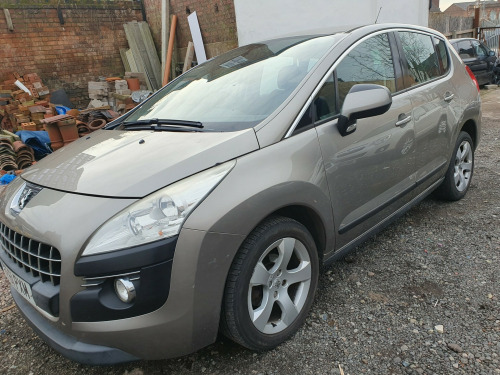 Peugeot 3008 Crossover  SPORT HDI 5-Door