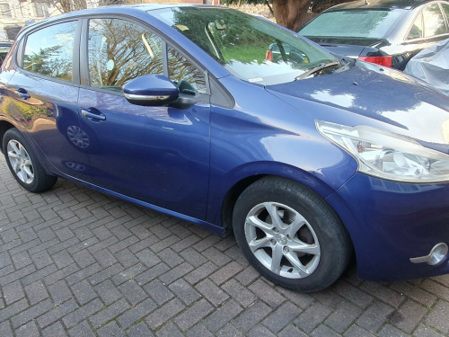 Peugeot 208  ACTIVE 5-Door