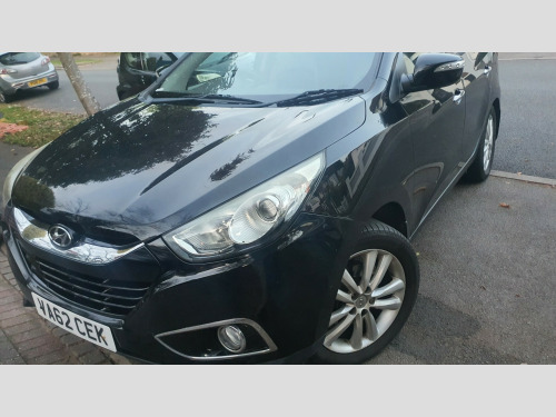 Hyundai ix35  2.0 CRDi Premium SUV 5dr Diesel Manual 4WD Euro 5 (134 bhp)