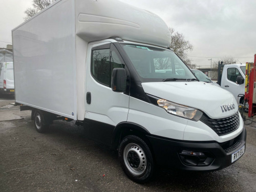 Iveco Daily  6 speed manual luton with taillift