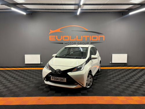 Toyota AYGO  1.0 VVT-i x-pression Hatchback 5dr Petrol x-shift Euro 5 Euro 5 (68 ps)