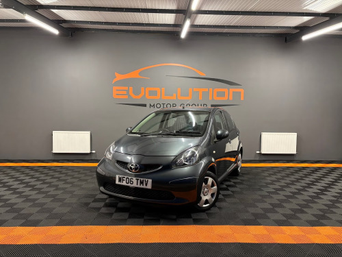 Toyota AYGO  1.0 VVT-i + Hatchback 5dr Petrol MultiMode Euro 4 (67 bhp)