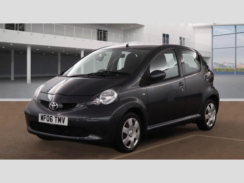 Toyota AYGO  1.0 VVT-i + Hatchback 5dr Petrol MultiMode Euro 4 (67 bhp)