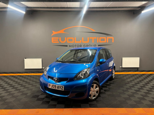 Toyota AYGO  1.0 VVT-i Blue Hatchback 5dr Petrol Manual Euro 4 (67 bhp)