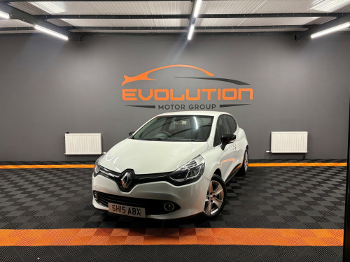 Renault Clio  1.2 16V Dynamique MediaNav Hatchback 5dr Petrol Manual Euro 5 (75 ps)