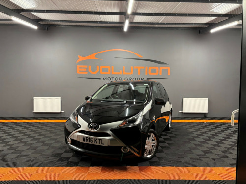 Toyota AYGO  1.0 VVT-i x-pression x-wave 5dr Petrol Manual Euro 6 (Safety Sense) (68 ps) 