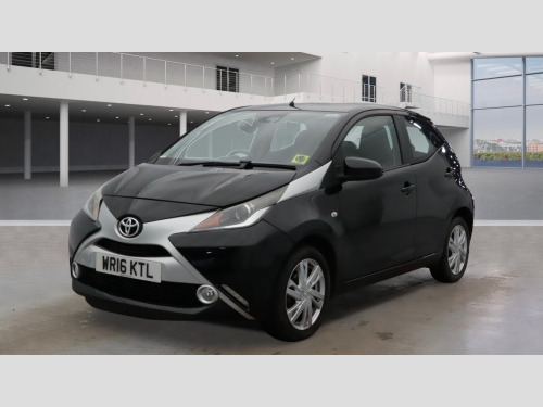 Toyota AYGO  1.0 VVT-i x-pression x-wave 5dr Petrol Manual Euro 6 (Safety Sense) (68 ps) 