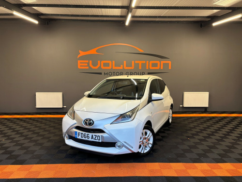 Toyota AYGO  1.0 VVT-i x-pure Hatchback 5dr Petrol Manual Euro 6 (68 ps) 