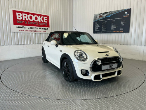 MINI Convertible  2.0 John Cooper Works Euro 6 (s/s) 2dr