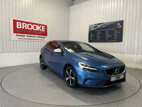 Volvo V40  2.0 T2 R-Design Euro 6 (s/s) 5dr