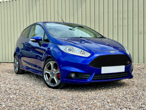 Ford Fiesta  1.6 T EcoBoost ST-2