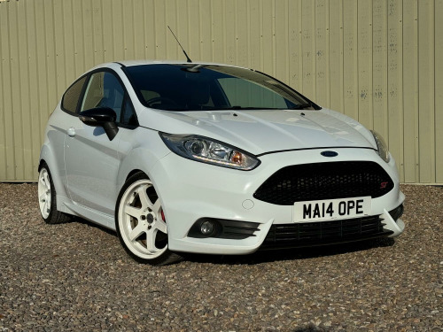 Ford Fiesta  1.6 T EcoBoost ST-2