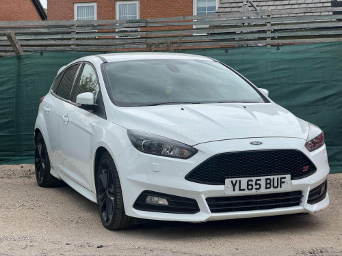 Ford Focus  2.0T EcoBoost ST-3 Euro 6 (s/s) 5dr