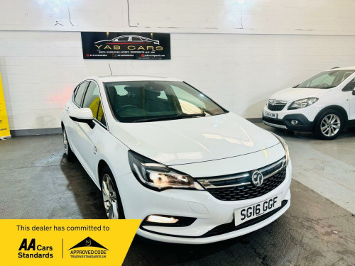 Vauxhall Astra  1.6i Turbo SRi Hatchback 5dr Petrol Manual Euro 6 (s/s) (200 ps)