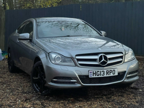 Mercedes-Benz C-Class C220 2.1 C220 CDI BlueEfficiency Executive SE G-Tronic+ Euro 5 (s/s) 2dr