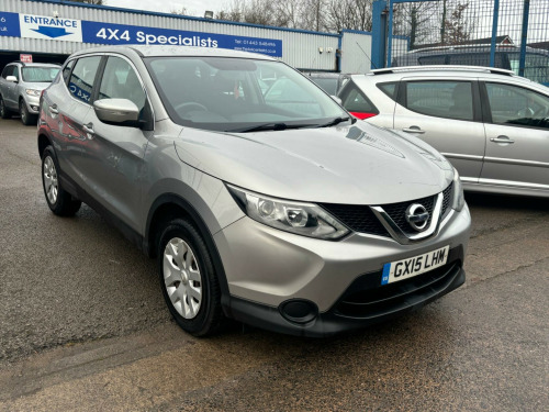 Nissan Qashqai  1.2 DIG-T Visia 2WD Euro 5 (s/s) 5dr