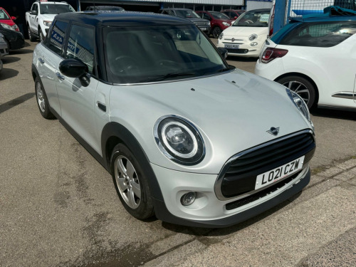 MINI Hatch  1.5 Cooper Classic Euro 6 (s/s) 5dr