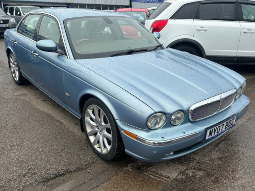 Jaguar XJ  2.7 TD Sovereign 4dr