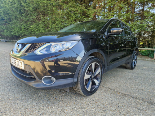 Nissan Qashqai  1.2 DIG-T N-Connecta XTRON 2WD Euro 6 (s/s) 5dr
