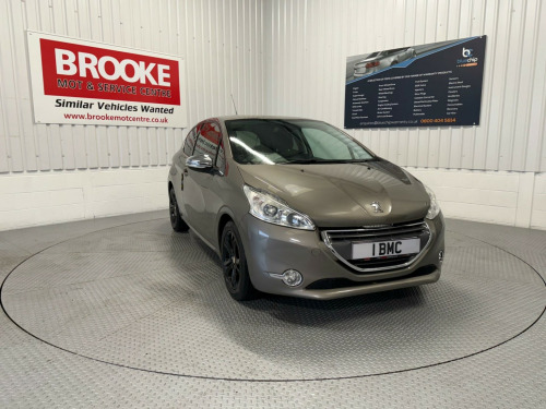 Peugeot 208  1.6 e-HDi Allure Euro 5 (s/s) 3dr