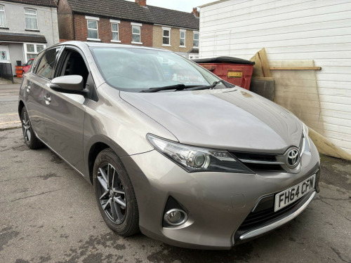 Toyota Auris  1.4 D-4D Icon Plus Euro 5 (s/s) 5dr 