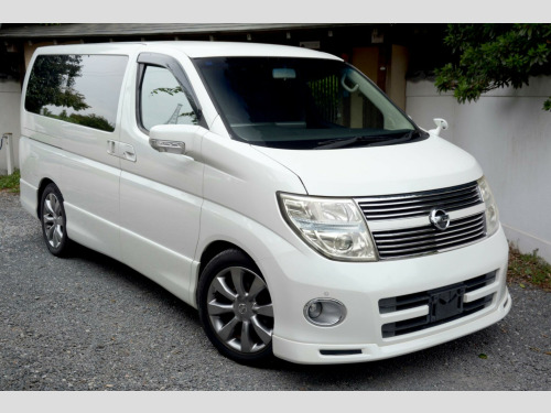 Nissan Elgrand  2.5 Highway Star Black Leather Edition 