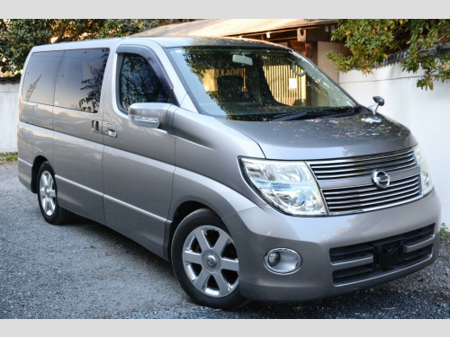 Nissan Elgrand  2.5 Highway Star Black Leather Edition