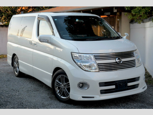 Nissan Elgrand  2.5 Highway Star Black Leather Edition