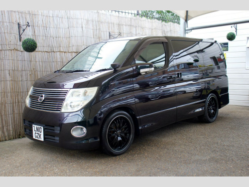 Nissan Elgrand  2.5 Highway Star-Leather-Twin Sunroof