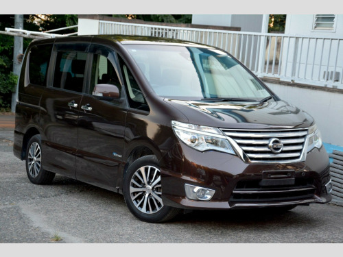 Nissan Serena  2.0 Highway Star V Selection Plus