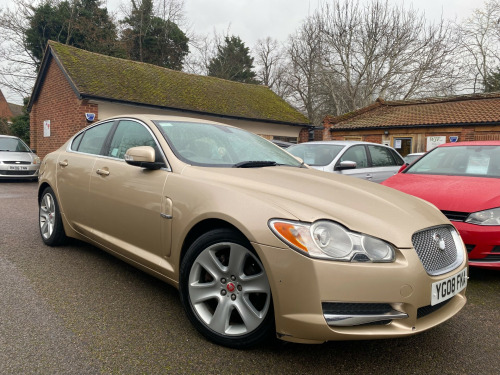 Jaguar XF  2.7d V6 Premium Luxury Saloon 4dr Diesel Auto Euro 4 (207 ps)