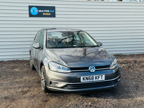 Volkswagen Golf  1.6 TDI SE Nav Euro 6 (s/s) 5dr 