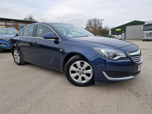 Vauxhall Insignia  2.0 CDTi ecoFLEX Tech Line Hatchback 5dr Diesel Manual Euro 5 (s/s) (140 ps