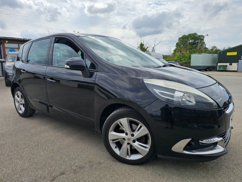 Renault Scenic  1.5 dCi Dynamique TomTom MPV 5dr Diesel EDC Euro 5 (110 ps)