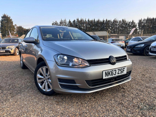 Volkswagen Golf  1.6 TDI BlueMotion Tech SE Euro 5 (s/s) 5dr