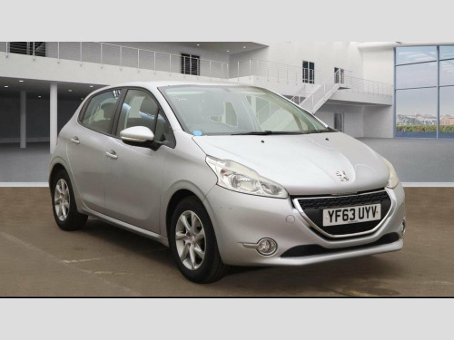 Peugeot 208  1.2 VTi Active Euro 5 5dr