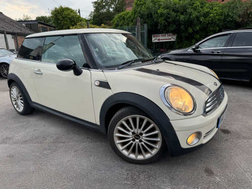MINI Mini   1.4 One Hatchback 3dr Petrol Manual (95 ps)