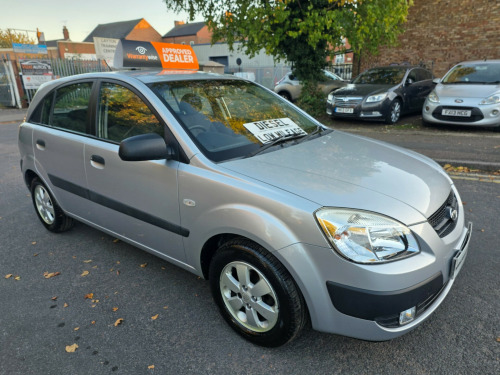 Kia Rio 1.5 CRDI 2 5dr